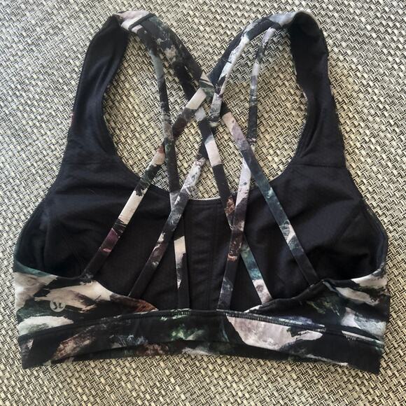 Lululemon Free To Be Serene Bra Top Glacier Camo Starlight Multi Black Blue 4 - Picture 3 of 7